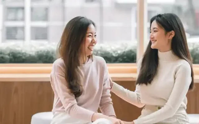 Cara Menjadi Pendengar yang Lebih Baik bagi Teman