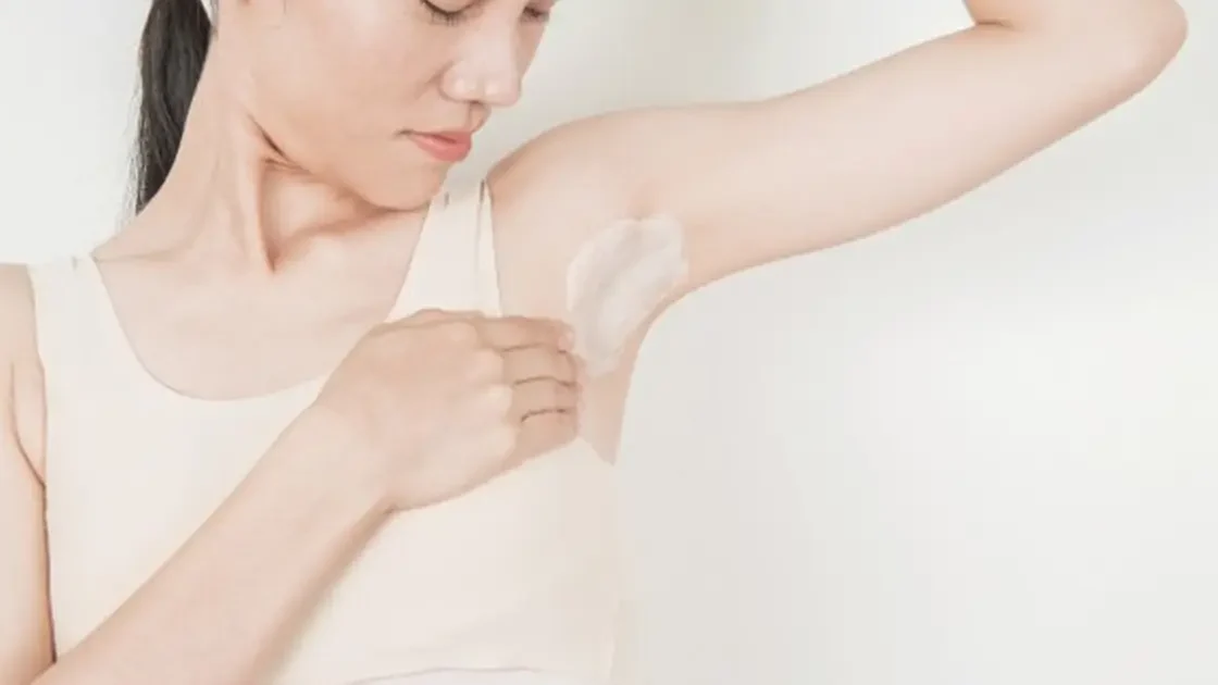 Deodoran atau Antiperspiran? Kenali Perbedaannya Sebelum Memilih